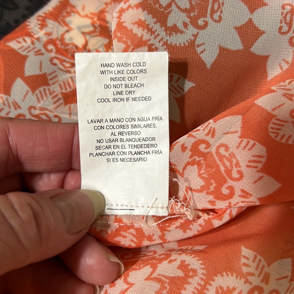 Patterned Blouse - Picture 6 of 6